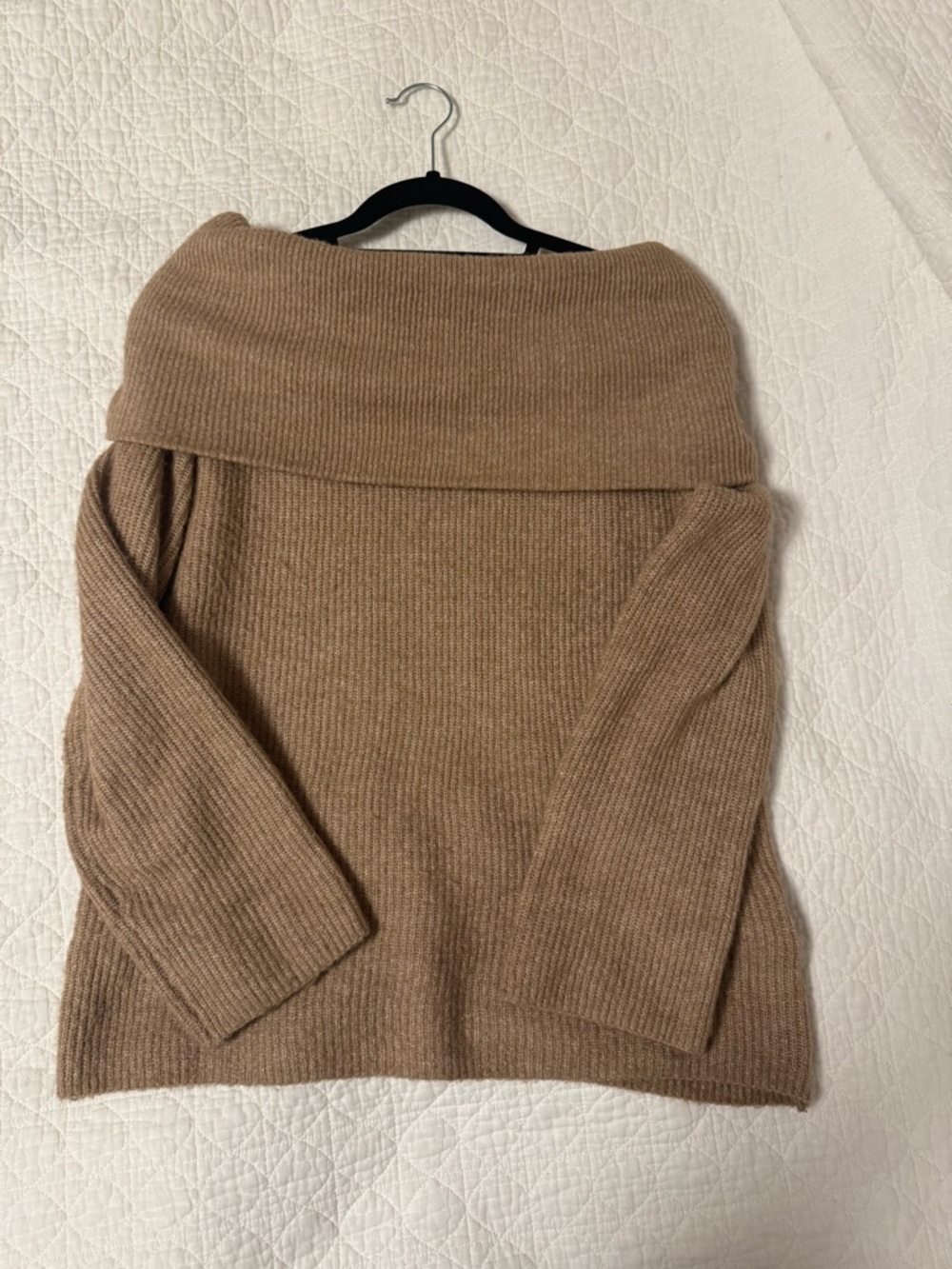 H&M Off-the-Shoulder Ribbed Sweater - Camel/Tan